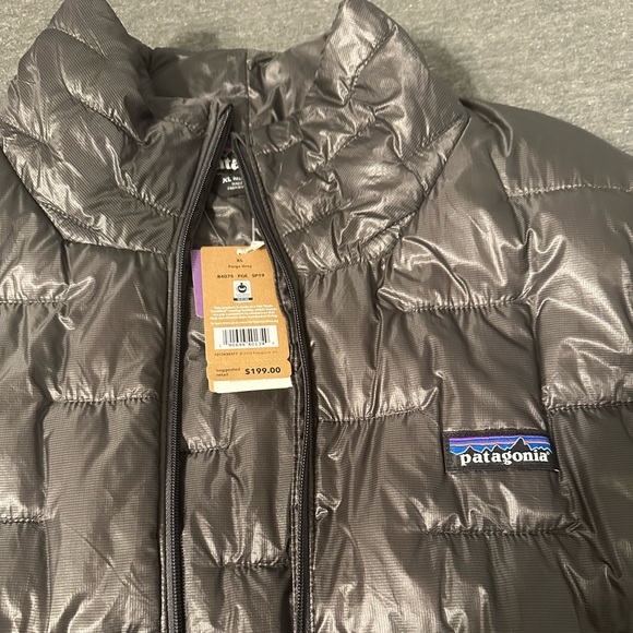 COPY - Men’s patagonia vest XL - Picture 2 of 2